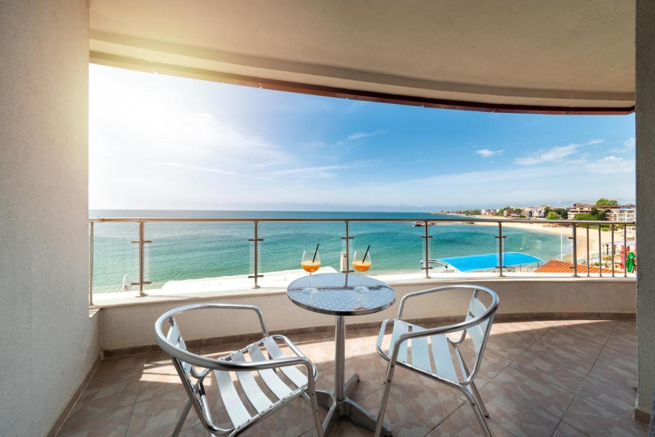Petrov Family Hotel Nesebar Exterior photo